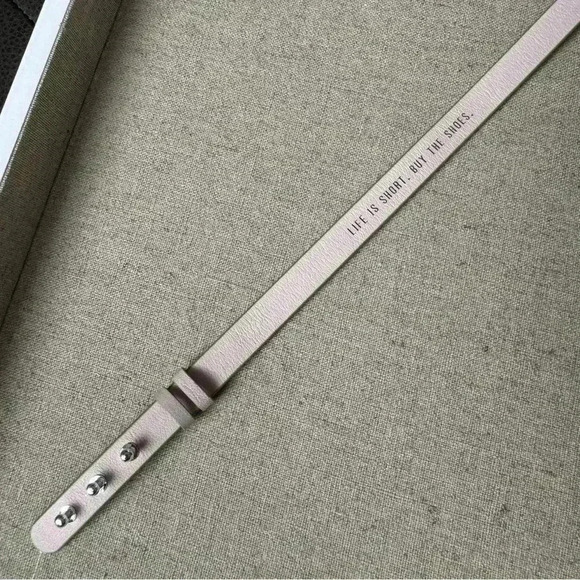 Stella & Dot Signature Engravable Leather Wrap Bracelet - Picture 7 of 11